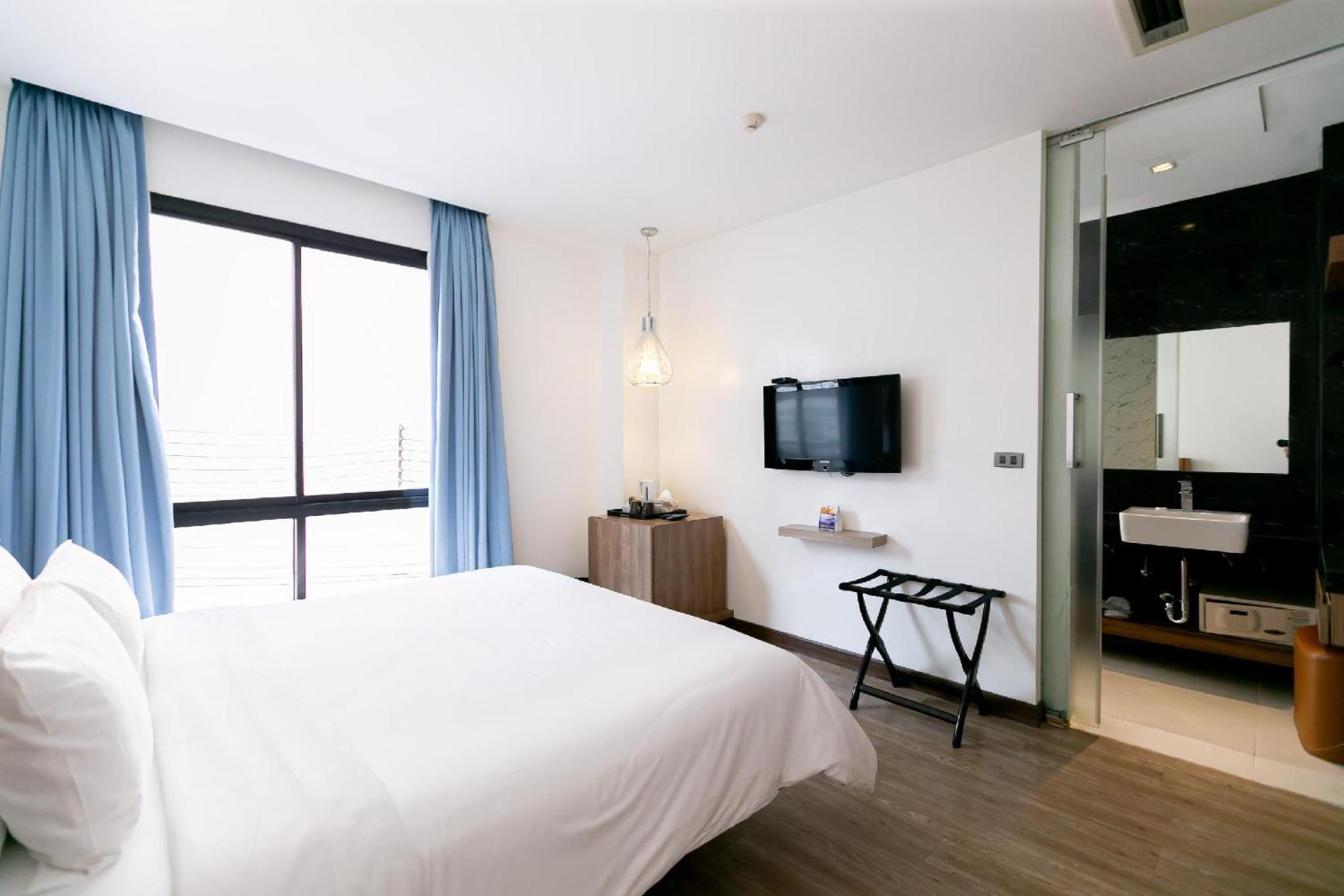Uno Express Hotel Bangkok Buitenkant foto